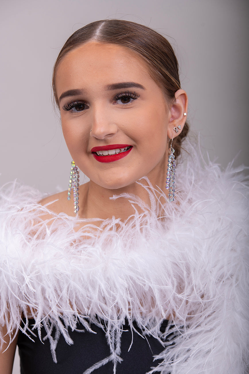 MANDY 4-5Ply Ostrich Feather Boa V53 ❗️The product is sold in approximately 1/2 Metre Lengths (47cm-50cm)❗️Quantities up to 4 will be sent in 1 piece‼️Quantity 4 =1 Full Boa measuring 1.9 metres‼️