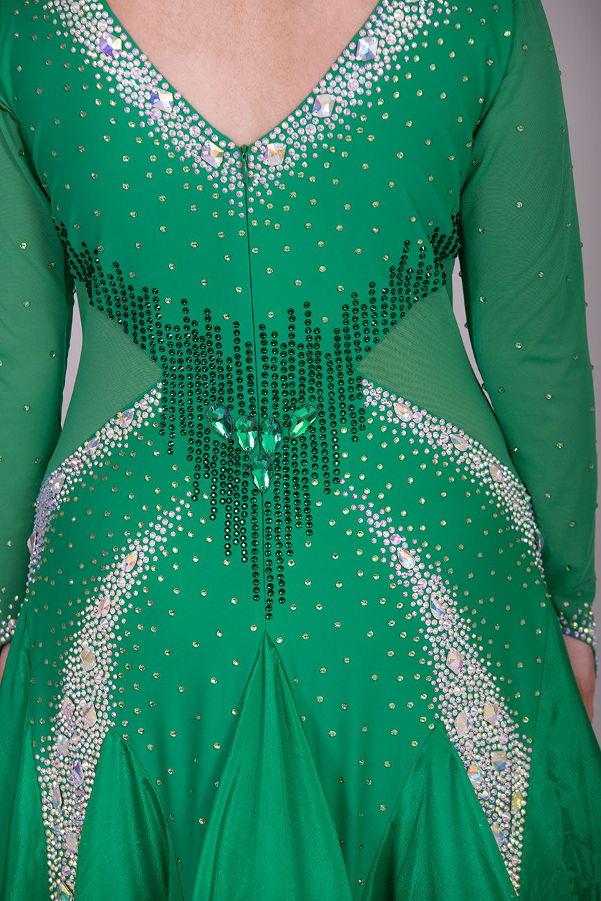 30B “TWD PETITE” Emerald Green Competition Ballroom Dance Dress. Stoned in AB & Emerald. Very flattering design throughout