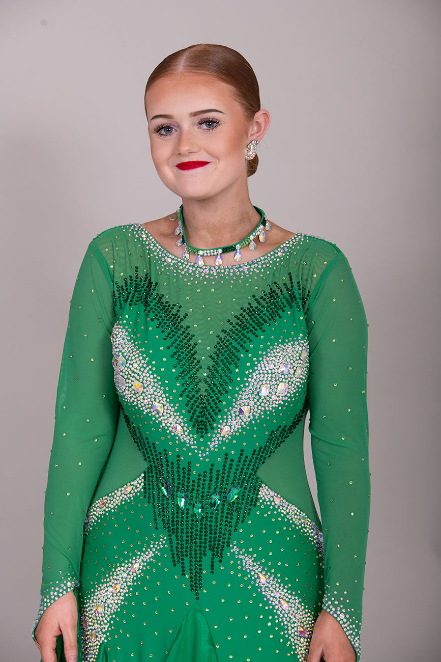 30B “TWD PETITE” Emerald Green Competition Ballroom Dance Dress. Stoned in AB & Emerald. Very flattering design throughout