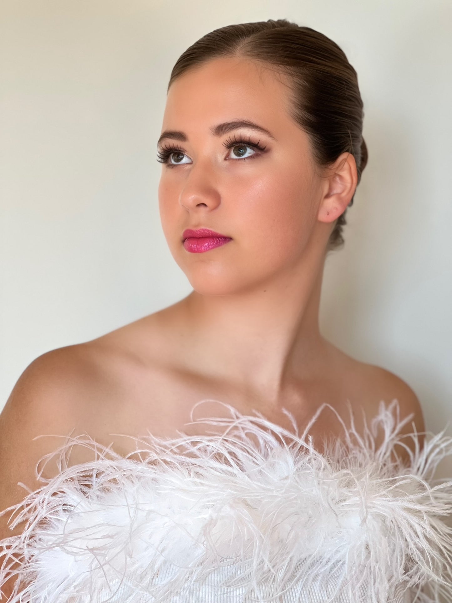 Zuri 3-4 Ply Ostrich Feather Boa V47 ❗️The product is sold in approximately 1/2 Metre Lengths (46-50cm)❗️Quantities up to 4 will be sent in 1 piece‼️Quantity 4 =1 Full Boa measuring 1.9 metres‼️