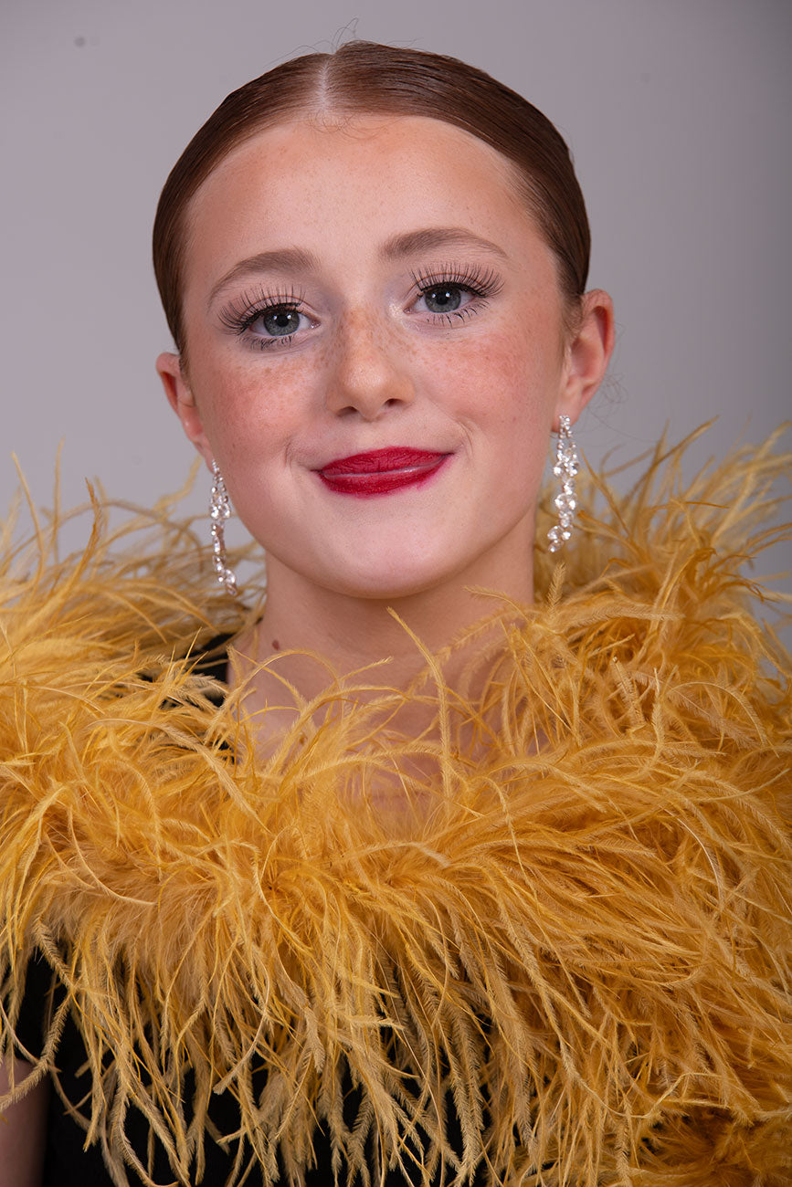 MANDY 4-5Ply Ostrich Feather Boa V53 ❗️The product is sold in approximately 1/2 Metre Lengths (47cm-50cm)❗️Quantities up to 4 will be sent in 1 piece‼️Quantity 4 =1 Full Boa measuring 1.9 metres‼️