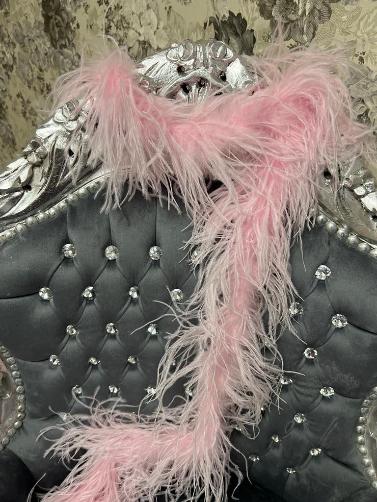 Zuri 3-4 Ply Ostrich Feather Boa V47 ❗️The product is sold in approximately 1/2 Metre Lengths (46-50cm)❗️Quantities up to 4 will be sent in 1 piece‼️Quantity 4 =1 Full Boa measuring 1.9 metres‼️