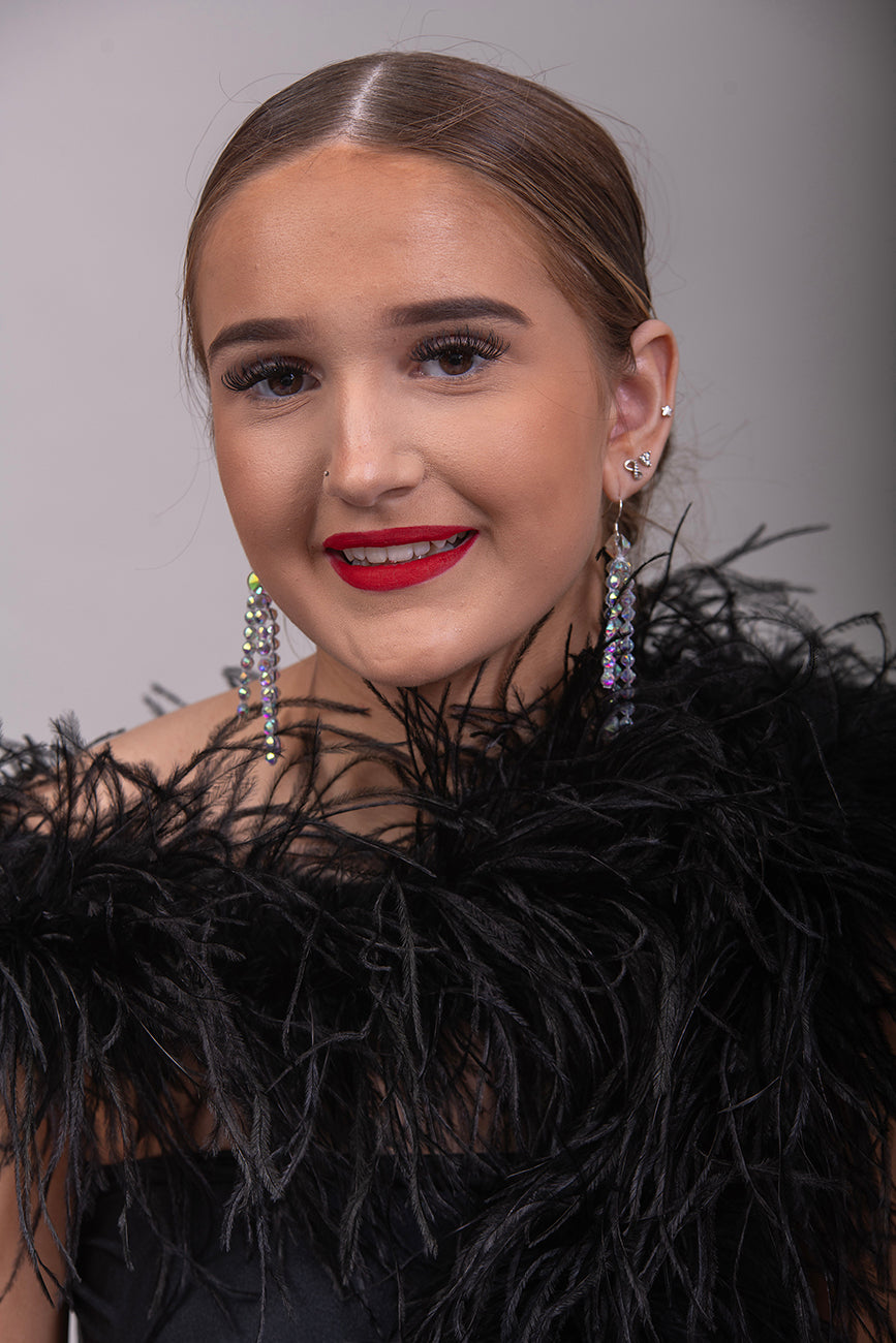 MANDY 4-5Ply Ostrich Feather Boa V53 ❗️The product is sold in approximately 1/2 Metre Lengths (47cm-50cm)❗️Quantities up to 4 will be sent in 1 piece‼️Quantity 4 =1 Full Boa measuring 1.9 metres‼️