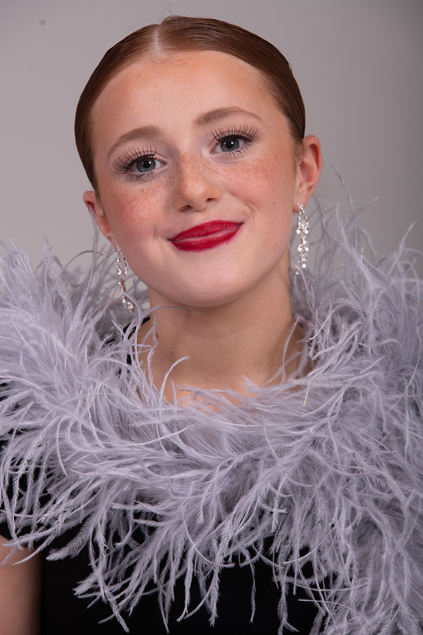 MANDY 4-5Ply Ostrich Feather Boa V53 ❗️The product is sold in approximately 1/2 Metre Lengths (47cm-50cm)❗️Quantities up to 4 will be sent in 1 piece‼️Quantity 4 =1 Full Boa measuring 1.9 metres‼️