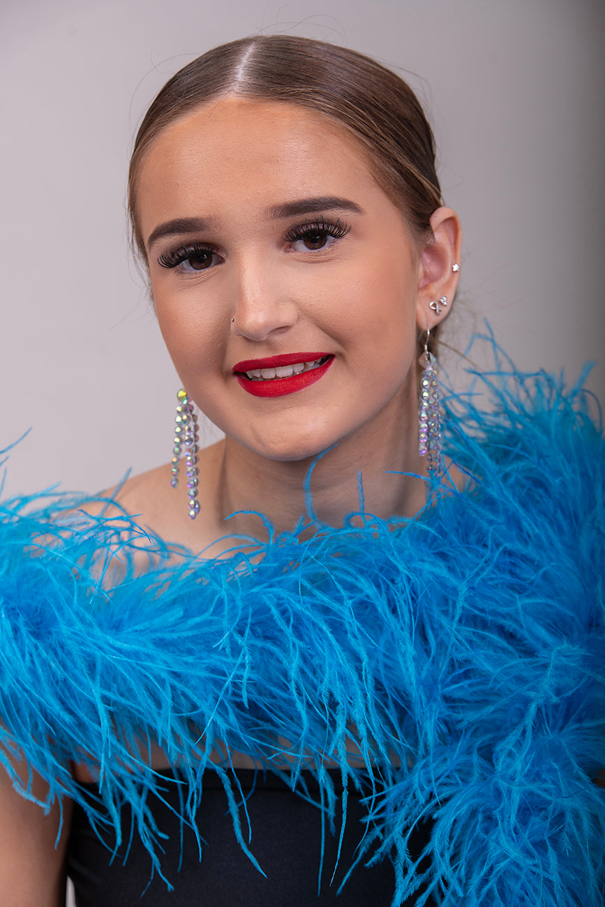 MANDY 4-5Ply Ostrich Feather Boa V53 ❗️The product is sold in approximately 1/2 Metre Lengths (47cm-50cm)❗️Quantities up to 4 will be sent in 1 piece‼️Quantity 4 =1 Full Boa measuring 1.9 metres‼️