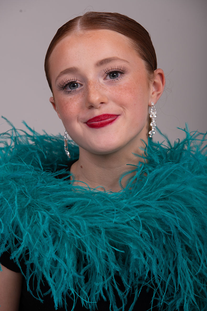 MANDY 4-5Ply Ostrich Feather Boa V53 ❗️The product is sold in approximately 1/2 Metre Lengths (47cm-50cm)❗️Quantities up to 4 will be sent in 1 piece‼️Quantity 4 =1 Full Boa measuring 1.9 metres‼️