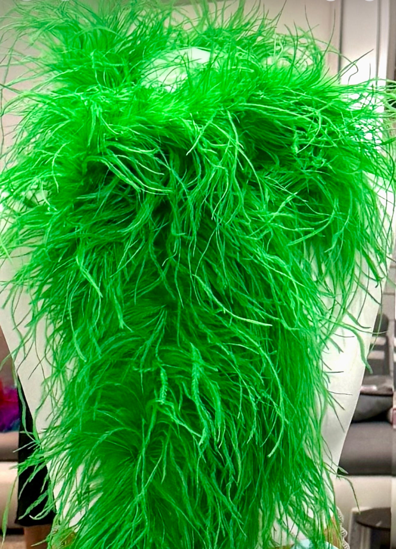 MANDY 4-5Ply Ostrich Feather Boa V53 ❗️The product is sold in approximately 1/2 Metre Lengths (47cm-50cm)❗️Quantities up to 4 will be sent in 1 piece‼️Quantity 4 =1 Full Boa measuring 1.9 metres‼️