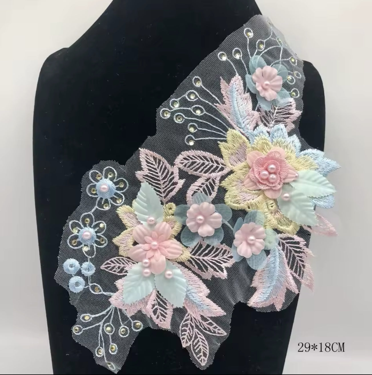 Nyra Motif V17