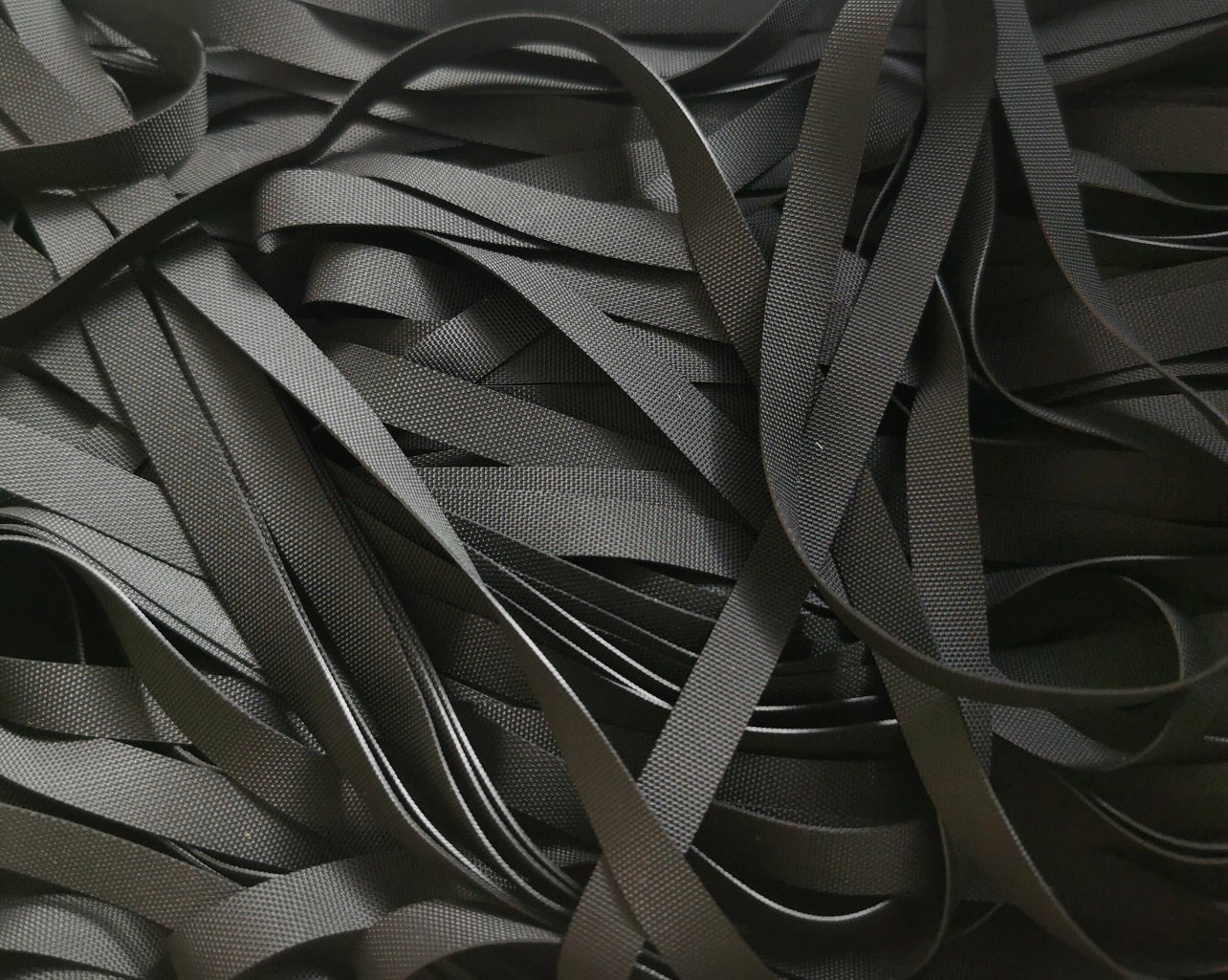 8mm Rubber Leotard/Swimwear Elastic (V54) 112 Metres in 1/2 Kilo bags