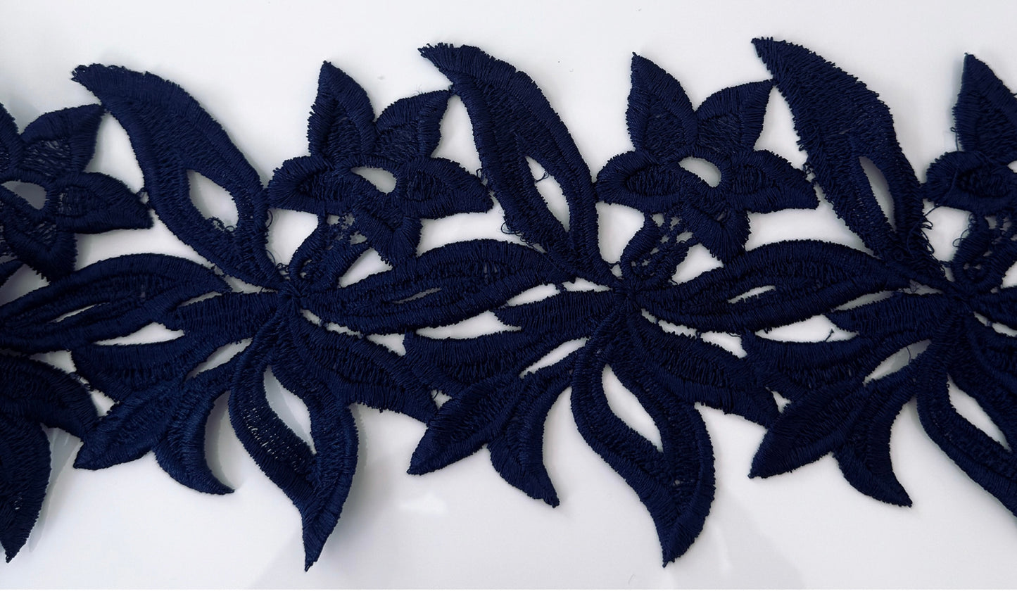 Amelia Lace Ribbon (M106)