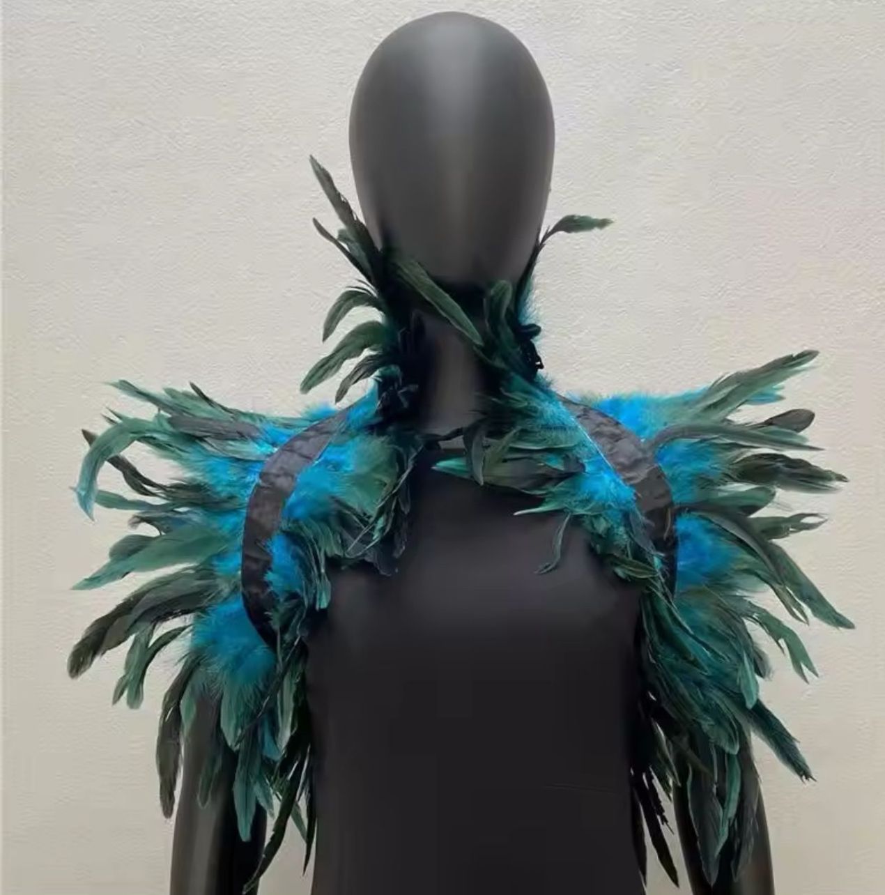 V70 Feather Costume Decoration