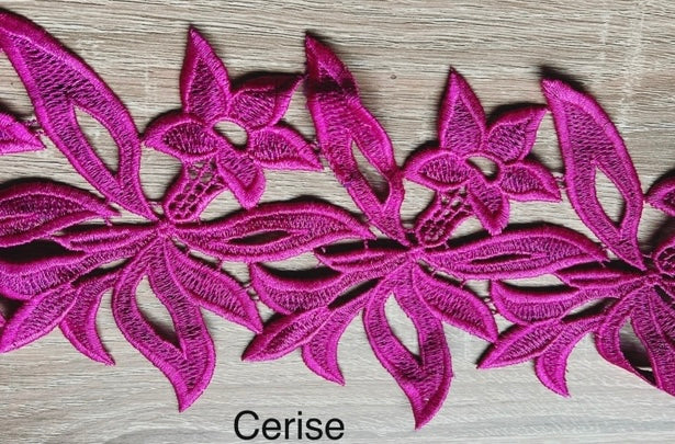 Amelia Lace Ribbon (M106)