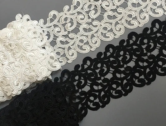 Molly Lace Ribbon (M108)