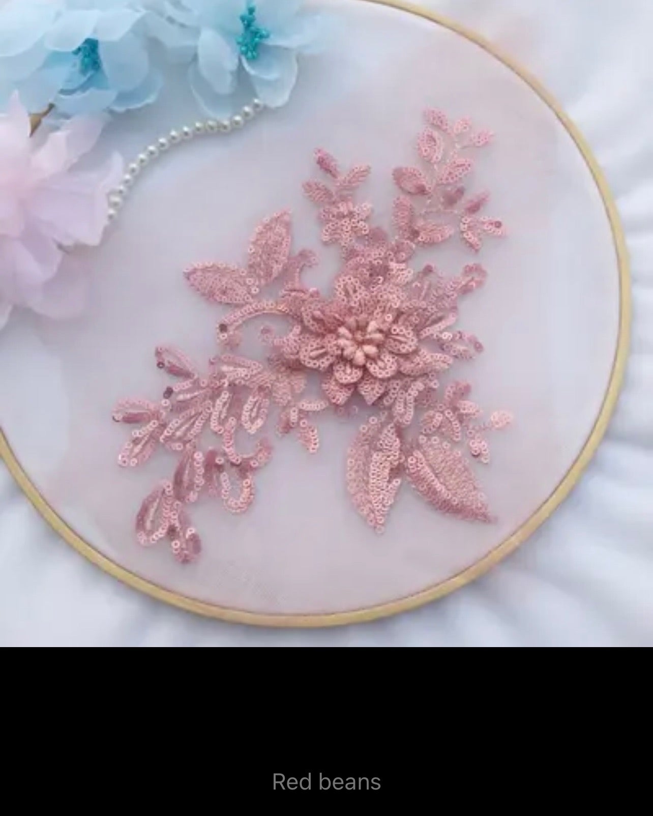 Harper 3D Fine Sequinned (M114)