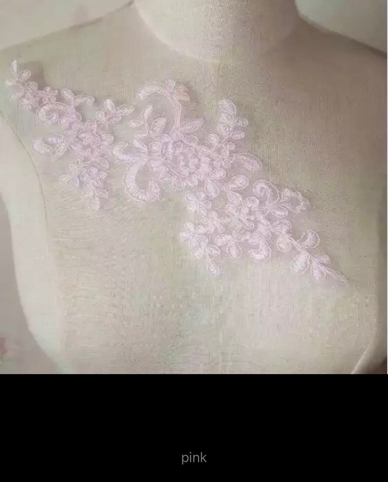 Freya Embroidered (M115)