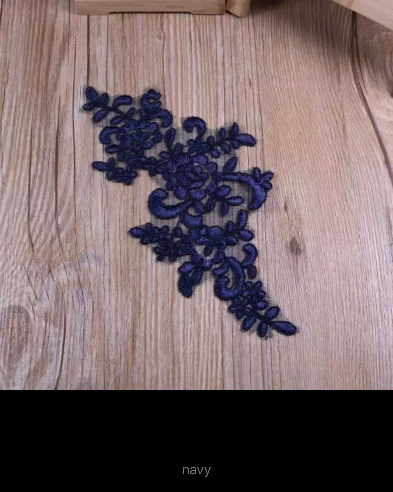 Freya Embroidered (M115)