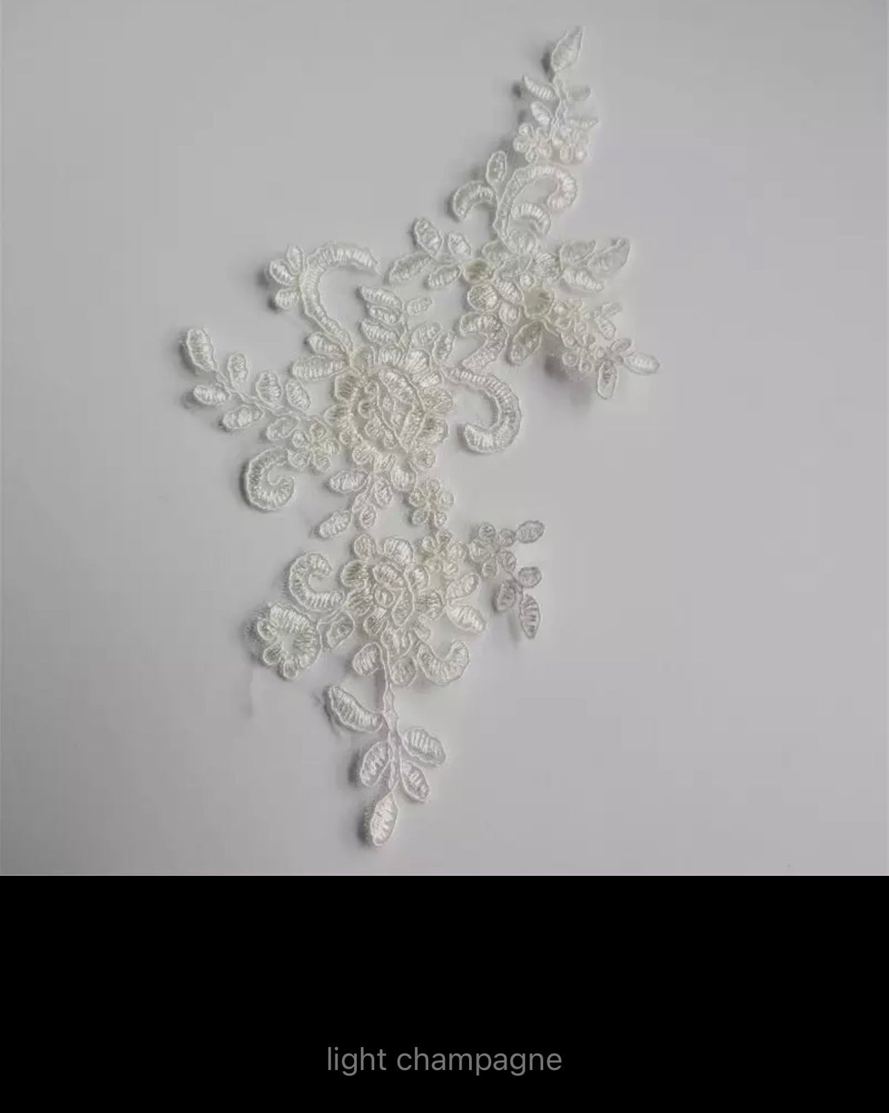 Freya Embroidered (M115)