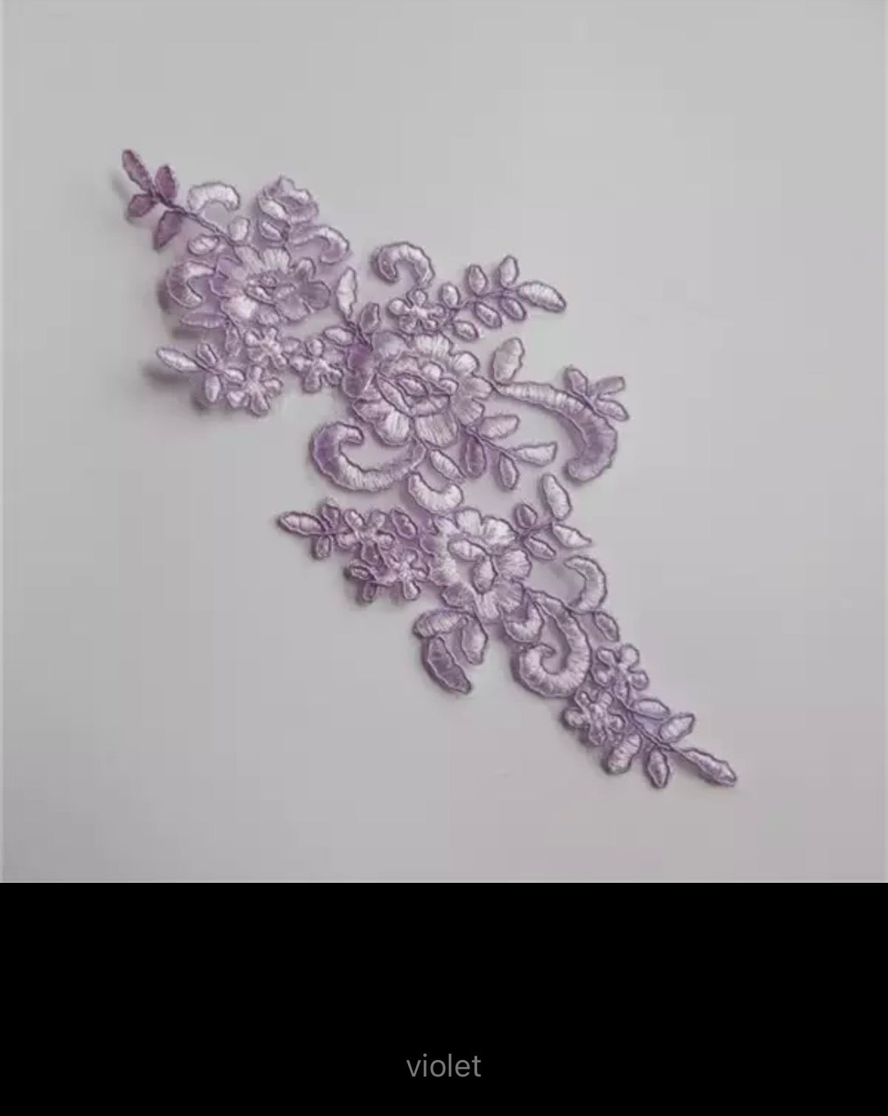 Freya Embroidered (M115)