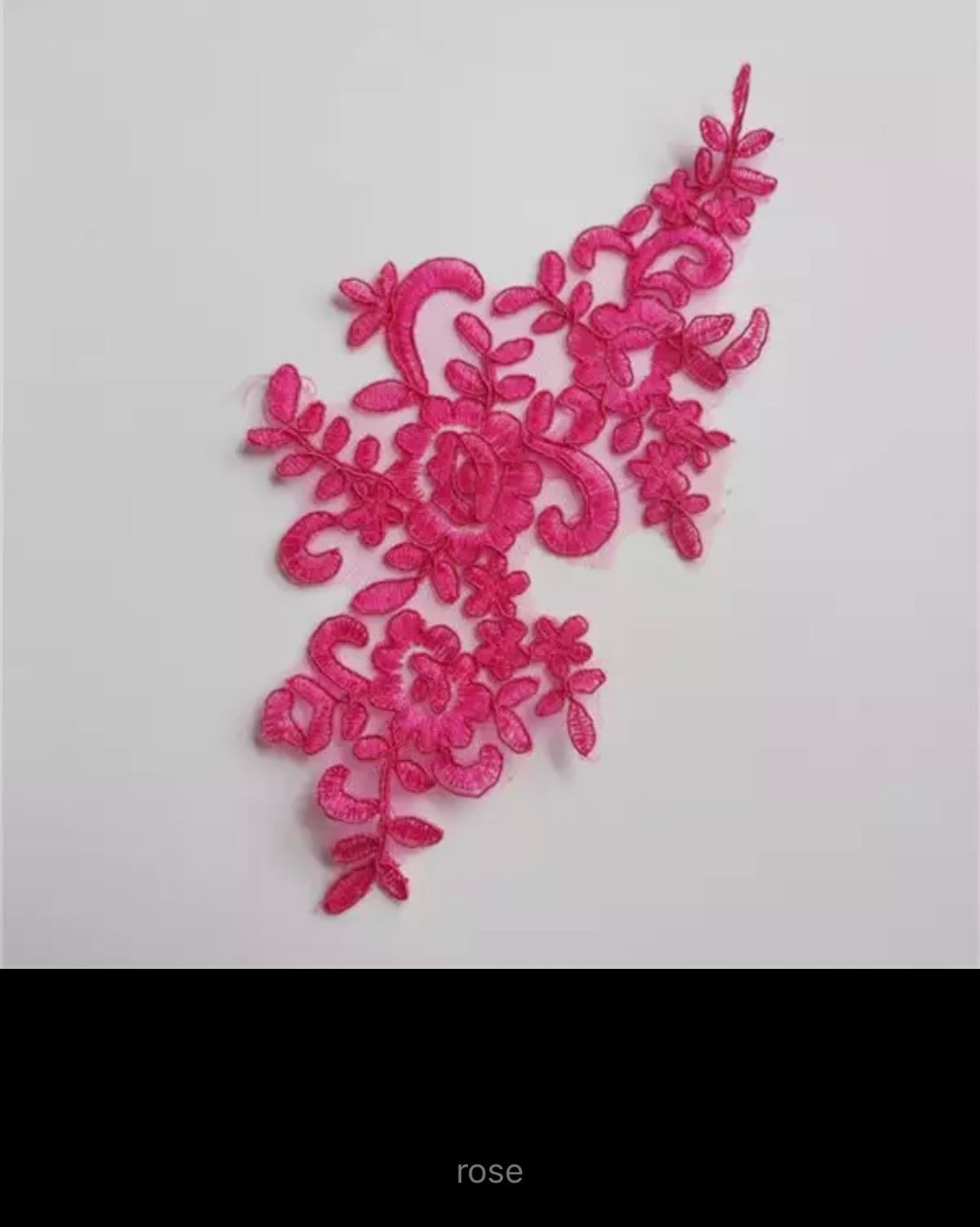 Freya Embroidered (M115)
