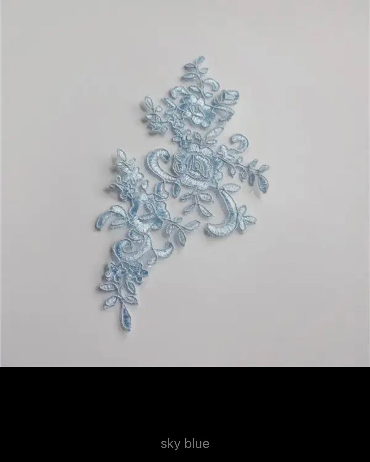 Freya Embroidered (M115)