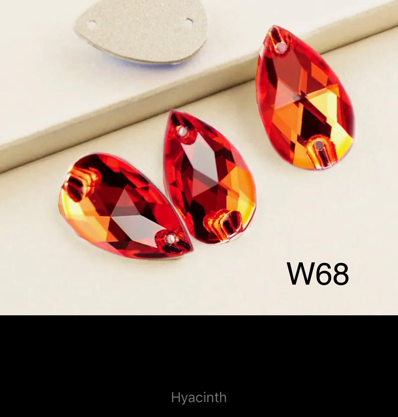 Top Quality Glass Sew On Pears 11x18 (G54)