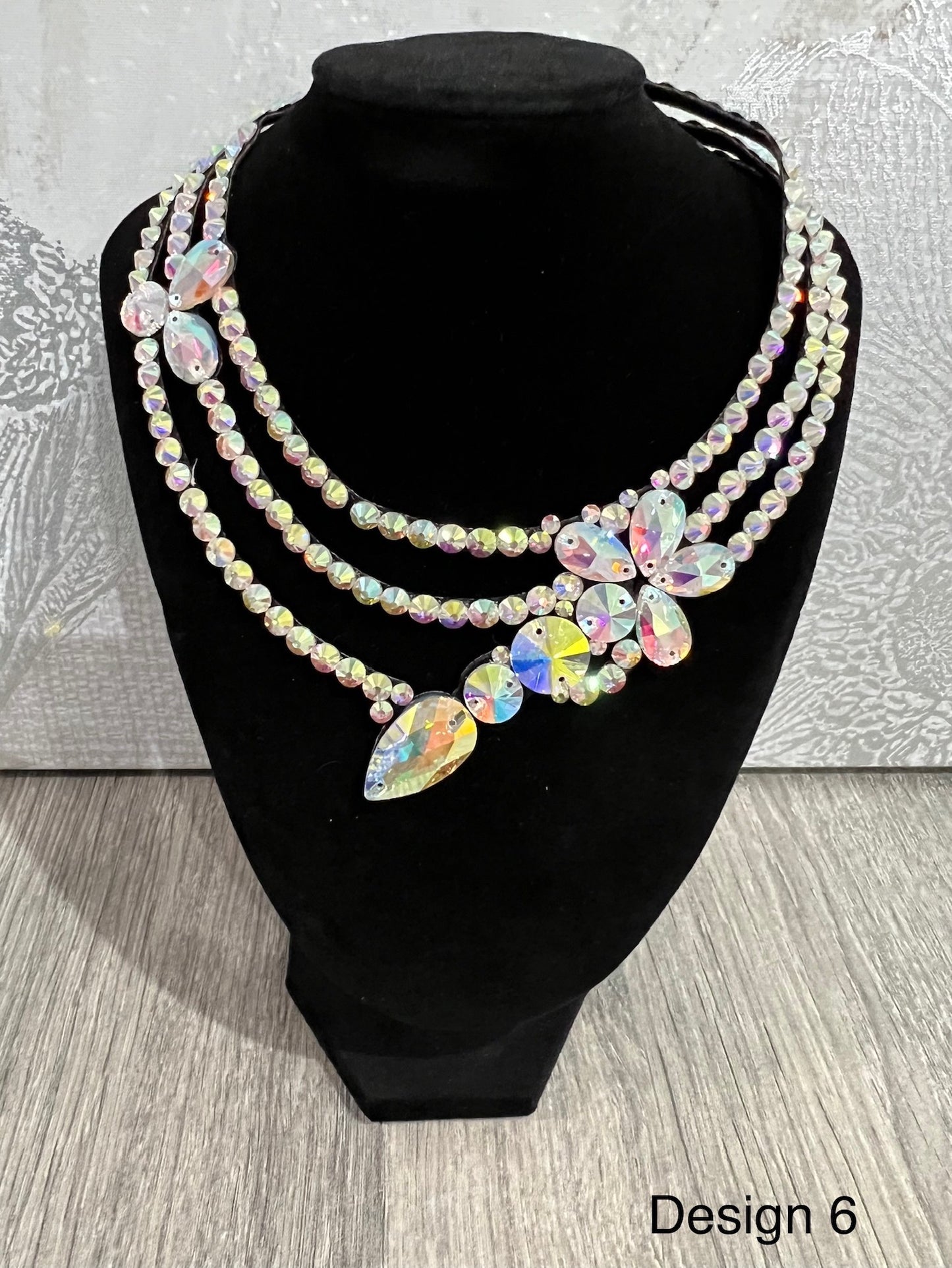 Zara Neckpiece V30