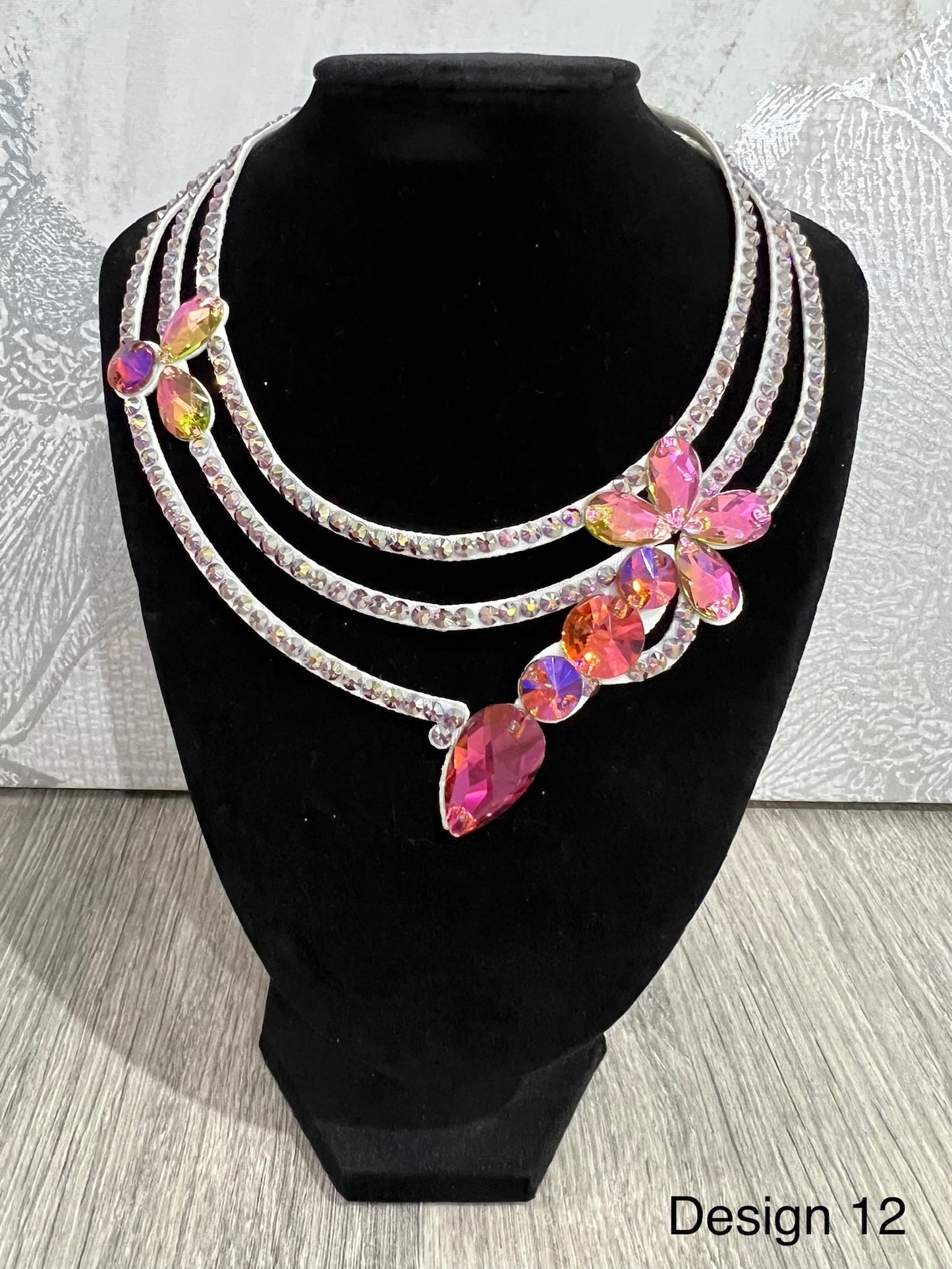 Zara Neckpiece V30