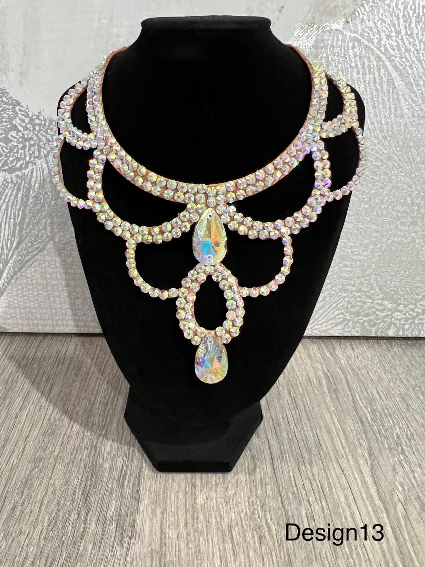 Zara Neckpiece V30