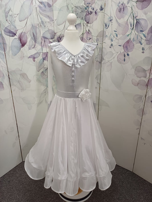 106J WHITE & METALLIC 3 Piece, Shoes (Choose between 2 Designs) Competition Number Wallet & Decorative Pins & Matching Hair Flower ❤️Everything included in Price❤️