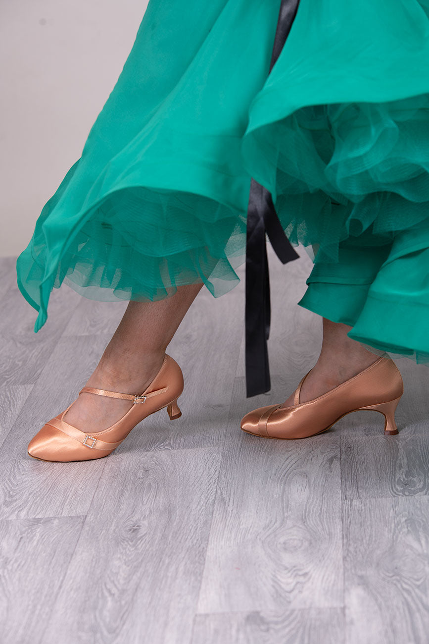 (11) TWD “LULAH” Ballroom Shoes. Flesh Skin Satin with 5.5cm Heel Diamanté Strap & Buckle. Shoes come Boxed Includes a “Black Shoe Bag” pair of plastic feet protectors to try Shoes on for Size, Fit & Comfort.