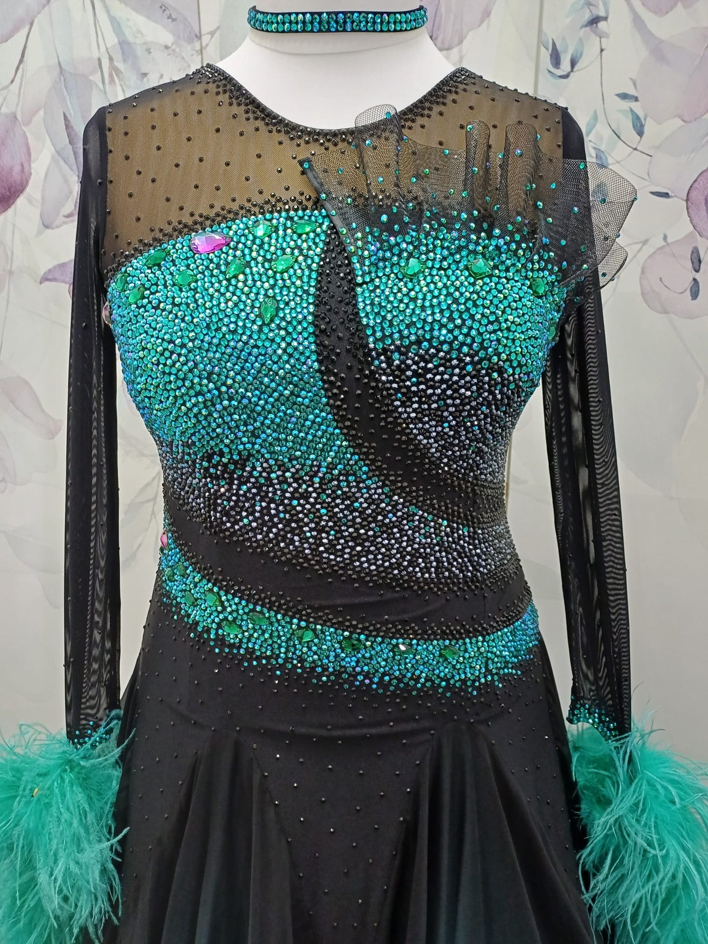 70B Stunning Black & Blue Zircon Competition Ballroom Dance Dress. Heavily stoned in Blue Zircon & jet with detachable Ostrich boa floats. ❤️Showroom Appointments Available❤️