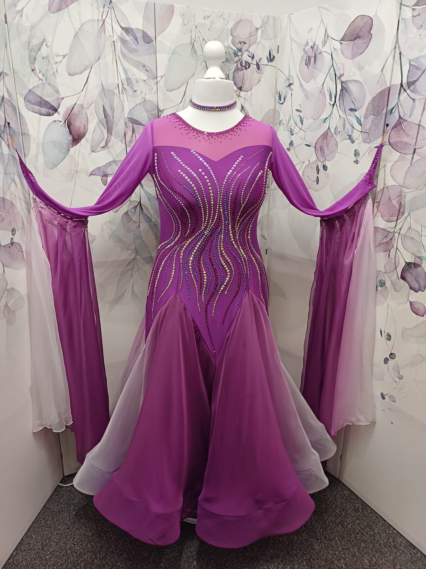 01150 Hot Magenta & White Ombre Competition Ballroom Dance Dress. High back to allow option to wear own Bra.