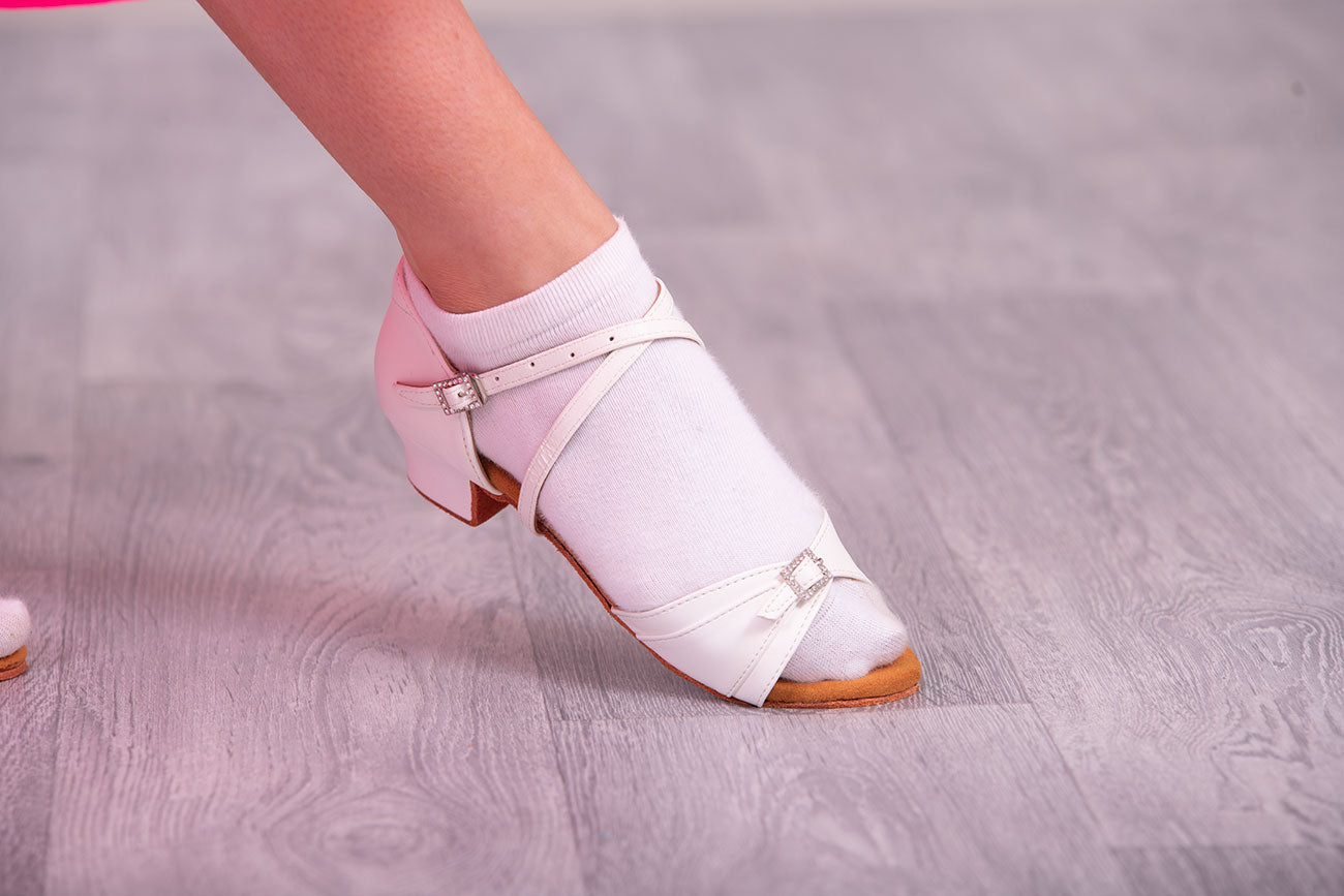 (4) TWD “LULAH” Children’s Ballroom Shoes. White Lattice Design or White with Diamanté Buckle Detail. Each Pair of Shoes comes Boxed & Includes a “Pink Shoe Bag” & pair of plastic feet protectors for trying the Shoes on for Size, Fit & Comfort.