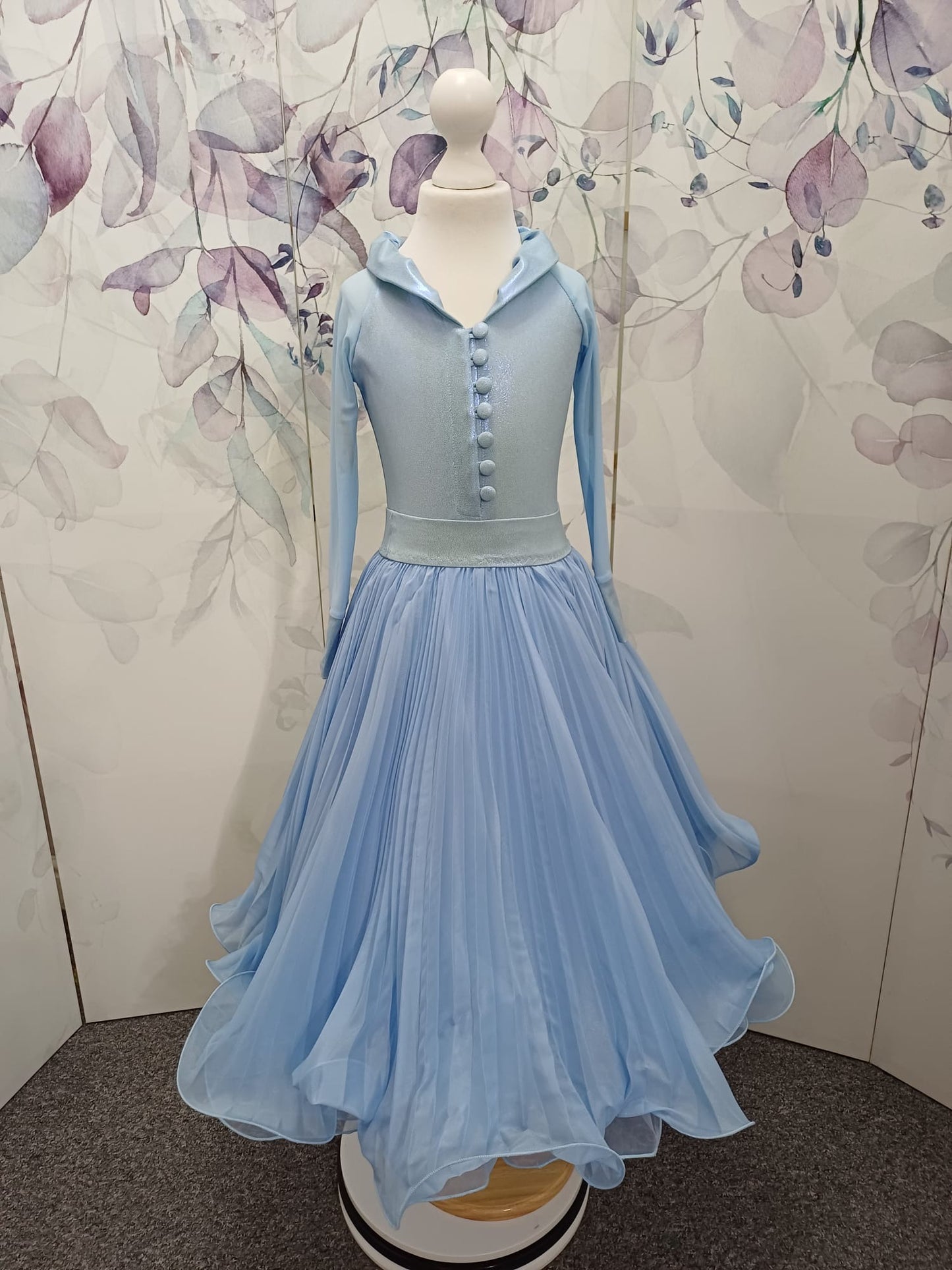 1012J Pale Blue Metallic 4 Piece, Shoes (Choose between 2 Designs Included with 3 piece). Competition Number Wallet & Decorative Pins & Matching Hair Flower ❤️Everything included in Price when full set purchased❤️