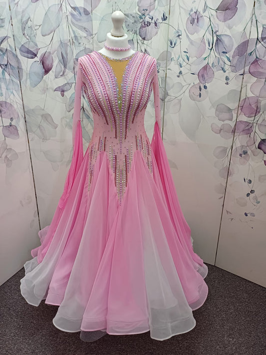 56B TWD “ELITE” Stunning Pink & White Ombre Competition Ballroom/Sequence Dance Dress. Stoned in AB & Light Rose with pinks & white pearls. Detachable Cuffs ❤️Showroom Appointments Available❤️