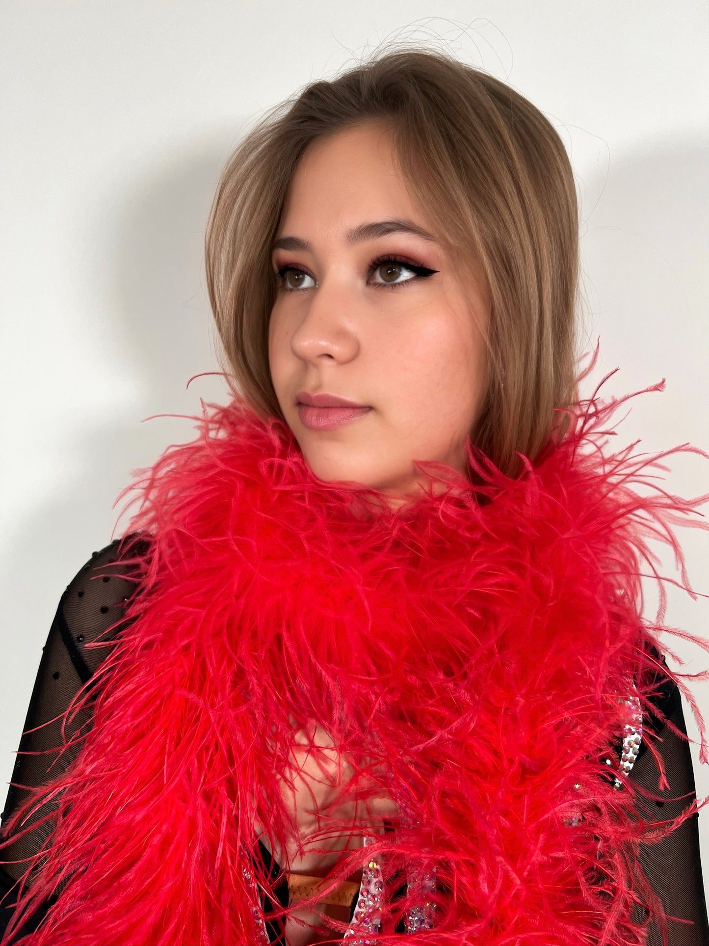 MANDY 4-5Ply Ostrich Feather Boa V53