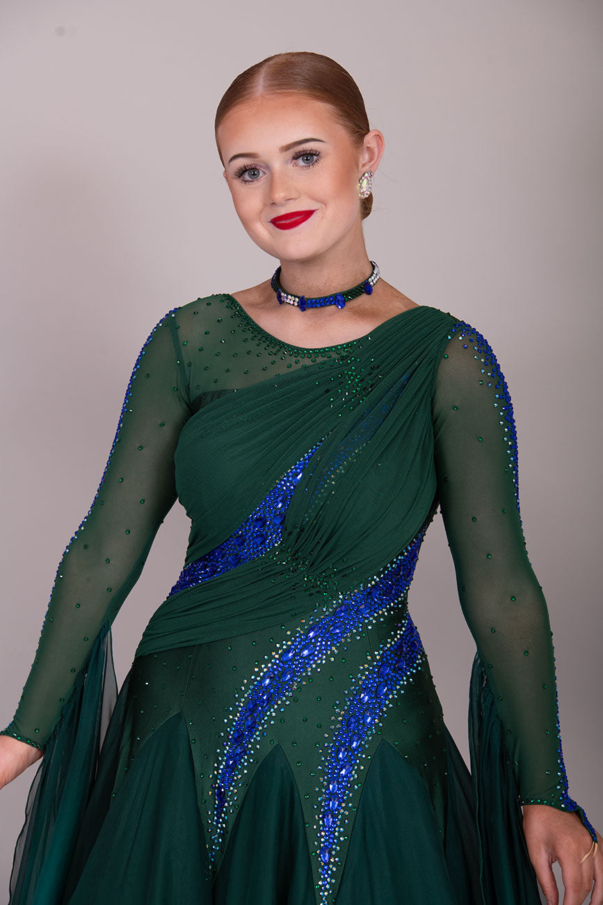 51B TWD “PETITE” Green & Royal Ombre Competition Ballroom Dance Dress. Diagonal Design detail to the Bodice. Stoning in Sapphire & Emerald. ❤️Showroom Appointments Available❤️