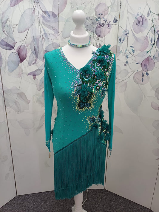 112L Beautiful Teal Competition Latin Dance Dress Length stunning Appliqué to the bodice front & Back. Full fringed skirts.