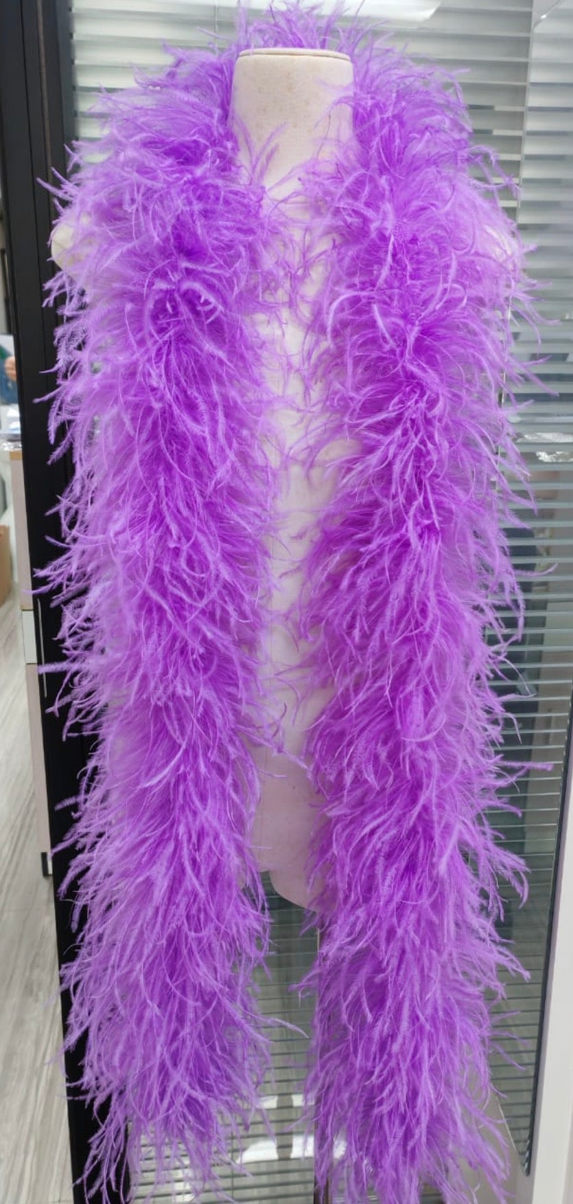 MANDY 4-5Ply Ostrich Feather Boa V53 ❗️The product is sold in approximately 1/2 Metre Lengths (47cm-50cm)❗️Quantities up to 4 will be sent in 1 piece‼️Quantity 4 =1 Full Boa measuring 1.9 metres‼️