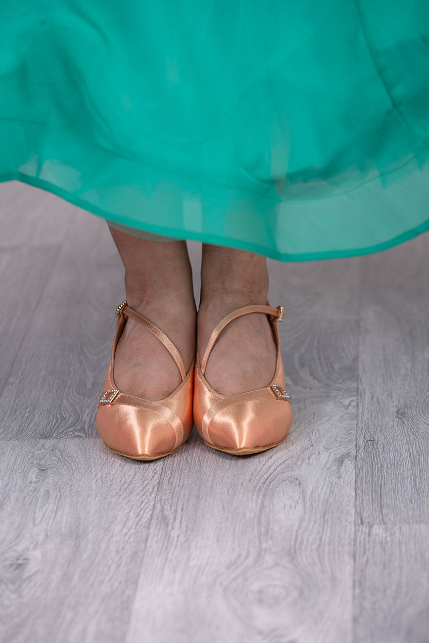 (11) TWD “LULAH” Ballroom Shoes. Flesh Skin Satin with 5.5cm Heel Diamanté Strap & Buckle. Shoes come Boxed Includes a “Black Shoe Bag” pair of plastic feet protectors to try Shoes on for Size, Fit & Comfort.