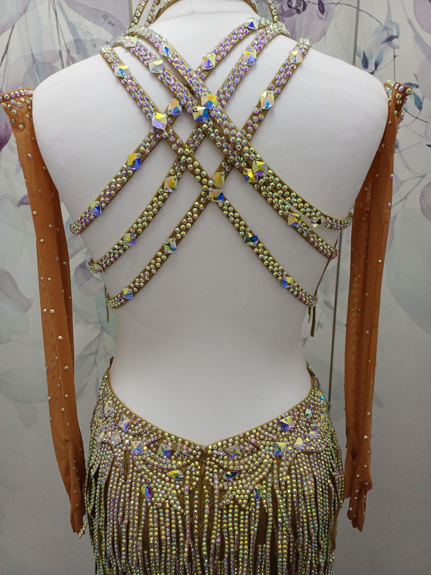 67L TWD ELITE Stunning metallic gold Competition Latin Dance Dress. Heavily stoned fabric fringes in AB. Standout dress with tan gloves with fingers. ❤️Showroom Appointments Available❤️
