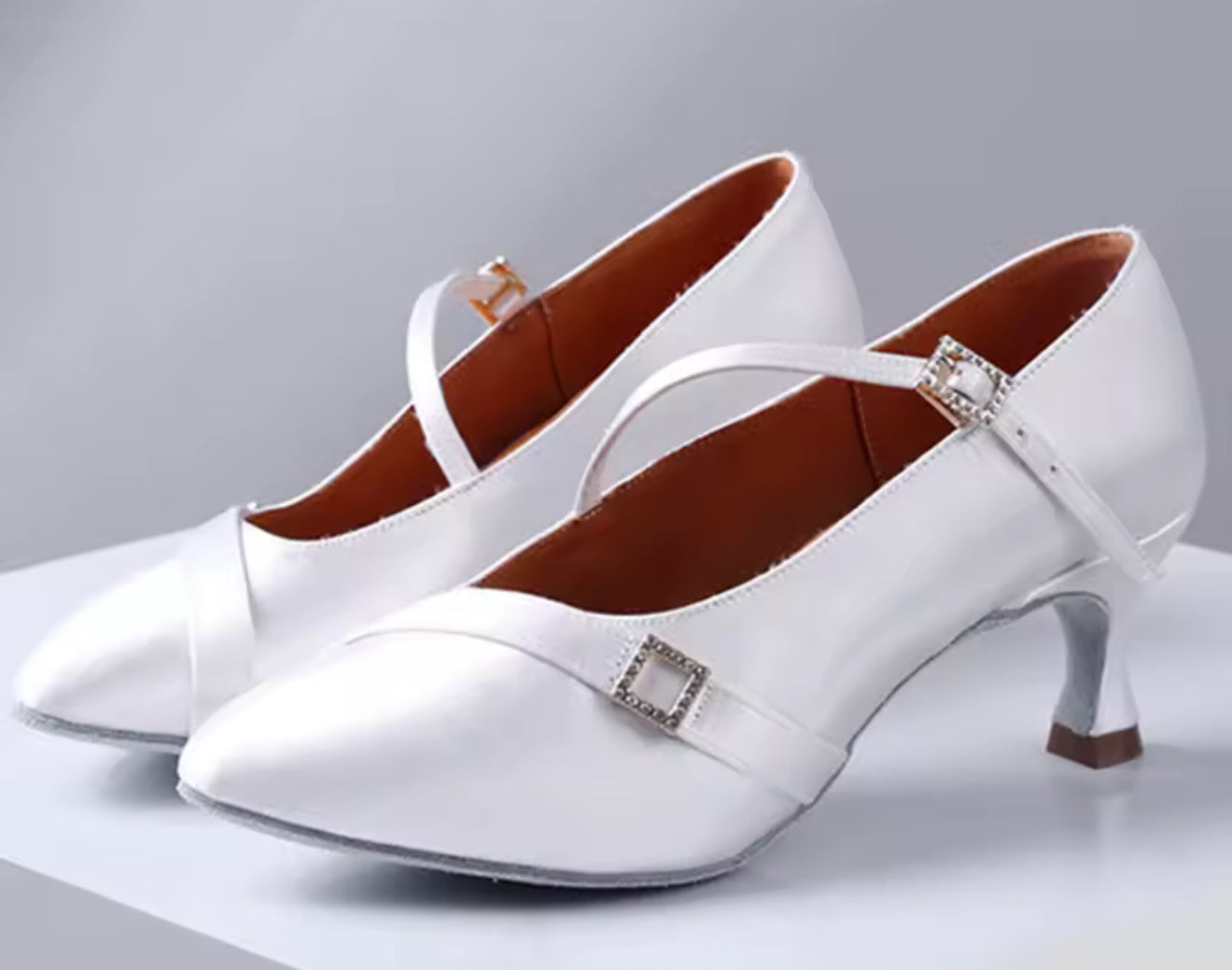 (3) TWD “LULAH” Ballroom Shoes. White Satin with 5.5cm Heel Diamanté Strap & Buckle. Shoes come Boxed Includes a “Black Shoe Bag” pair of plastic feet protectors to try Shoes on for Size, Fit & Comfort.