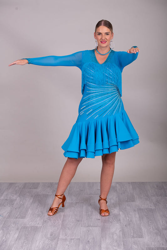126L Gorgeous Blue Latin Competition Dance Dress. High Back allowing option to wear own Bra
Very flattering design to the tummy/hip with full deep frill skirts for maximum movement & fringes to the upper chest