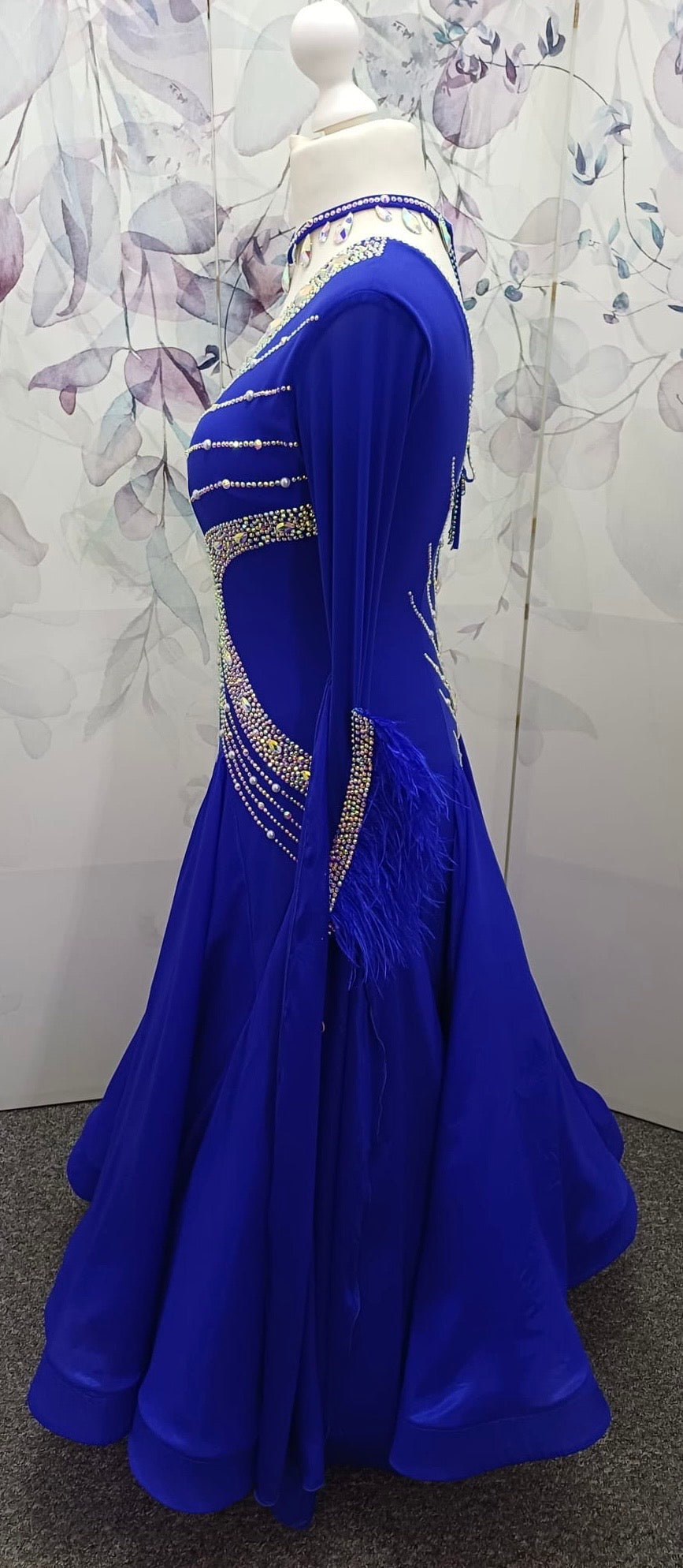 63B Cobalt Blue Competition ballroom dance dress. Heavily stoned in a flattering pattern in AB & Sapphire. detachable floats with high back to give option of wearing own bra. ❤️Showroom appointments available❤️