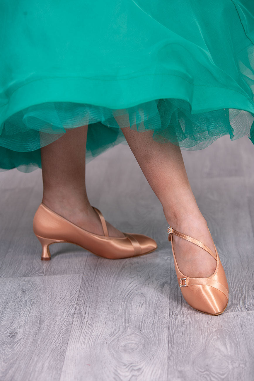 (11) TWD “LULAH” Ballroom Shoes. Flesh Skin Satin with 5.5cm Heel Diamanté Strap & Buckle. Shoes come Boxed Includes a “Black Shoe Bag” pair of plastic feet protectors to try Shoes on for Size, Fit & Comfort.
