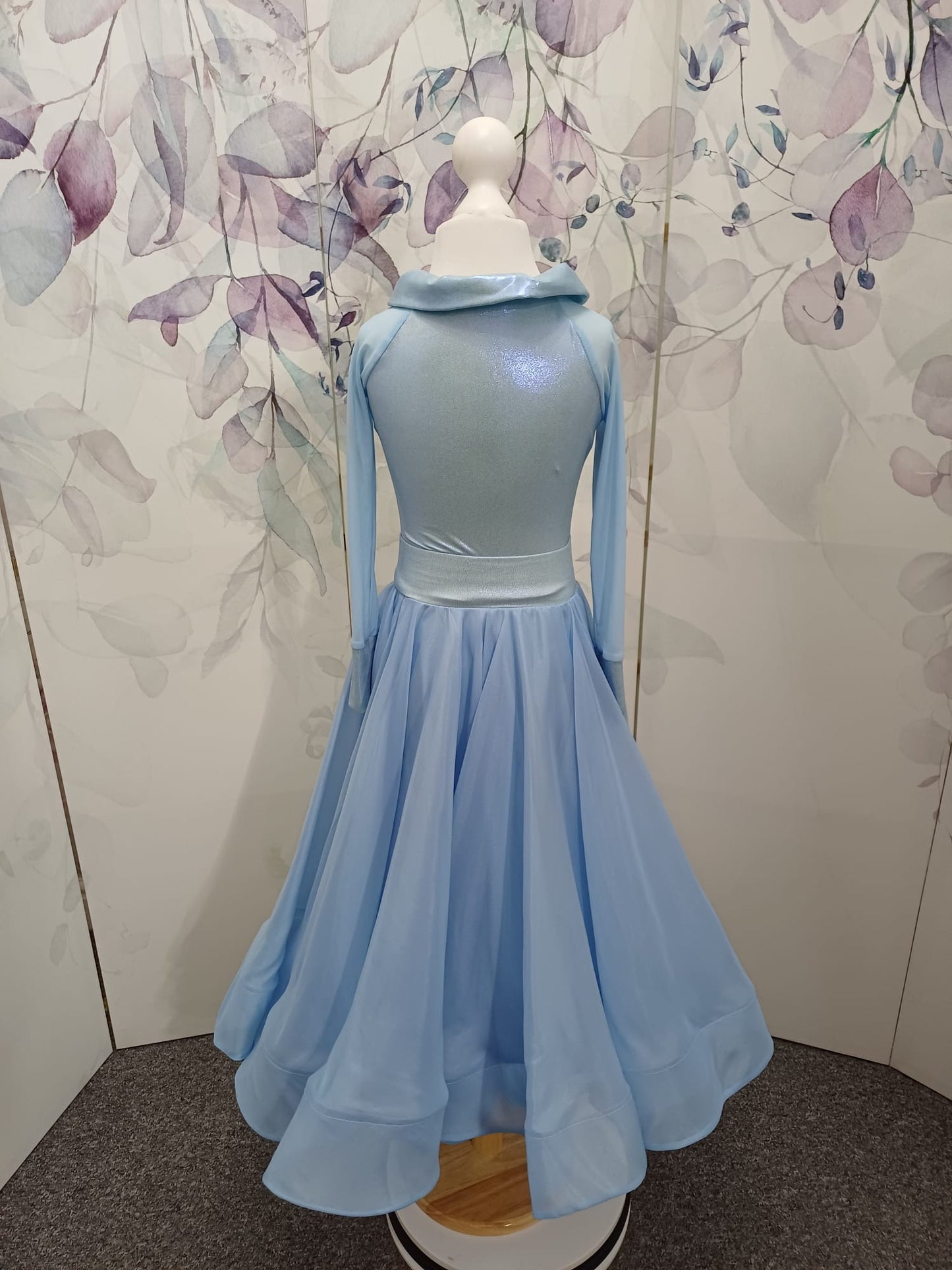 1012J Pale Blue Metallic 4 Piece, Shoes (Choose between 2 Designs Included with 3 piece). Competition Number Wallet & Decorative Pins & Matching Hair Flower ❤️Everything included in Price when full set purchased❤️