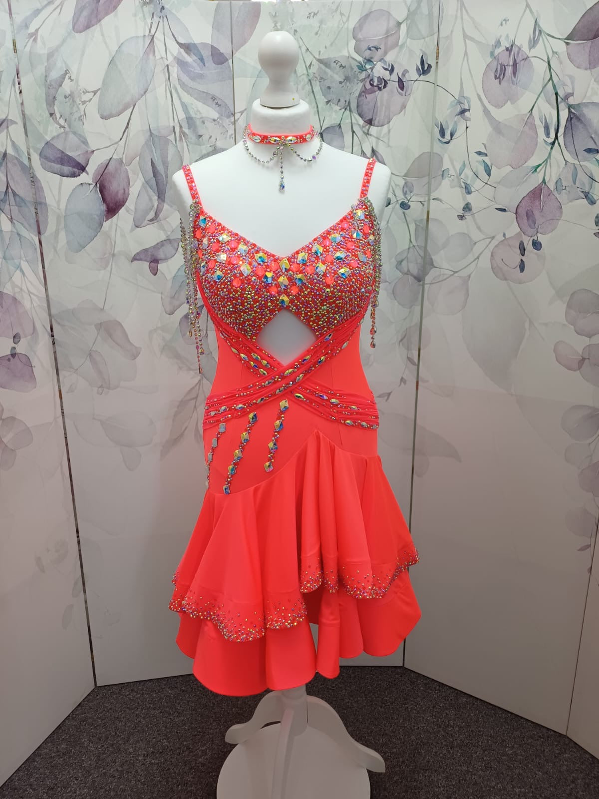 56L TWD ELITE Competition Latin Dance Dress in a beautiful Coral colour. Heavily stoned in AB, Hyacinth & Hyacinth AB. ❤️Showroom Appointments Available❤️