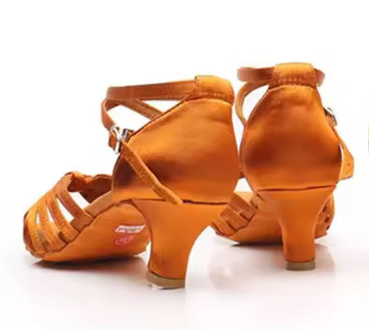 (9) TWD “LULAH” Latin Shoes. Colour Tan 5.5cm Heel Diamanté Buckle. Shoes are Boxed Free “Black Shoe Bag” plastic feet protectors to try for Size, Fit & Comfort