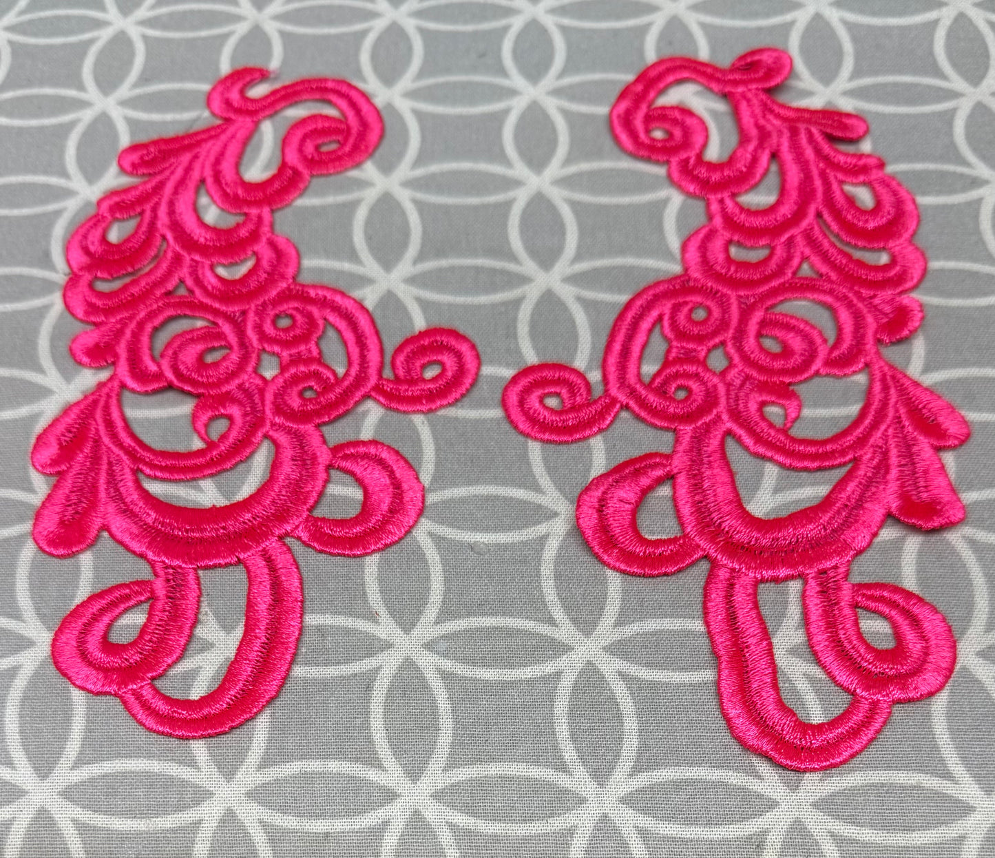Tara Appliqué (M132)